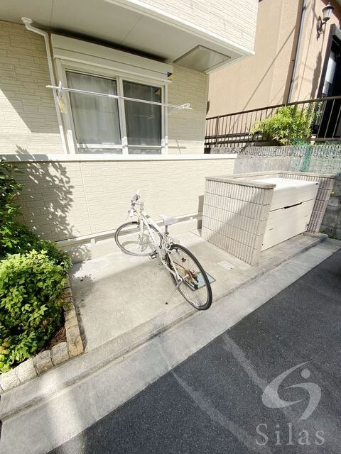 バラドミールの物件外観写真