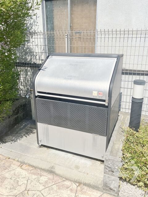 メゾン　イーストの物件外観写真