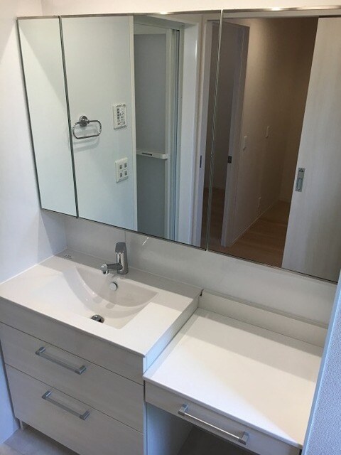 グレイスコートA棟・B棟　A棟の物件内観写真