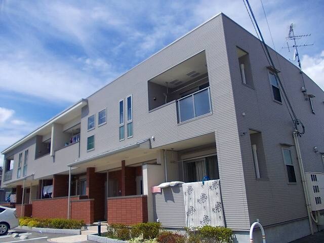 グランモデッサAの物件外観写真