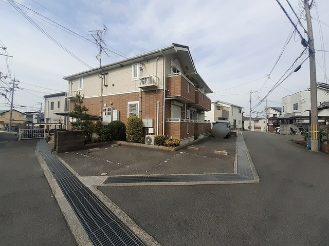 グランペールの物件外観写真