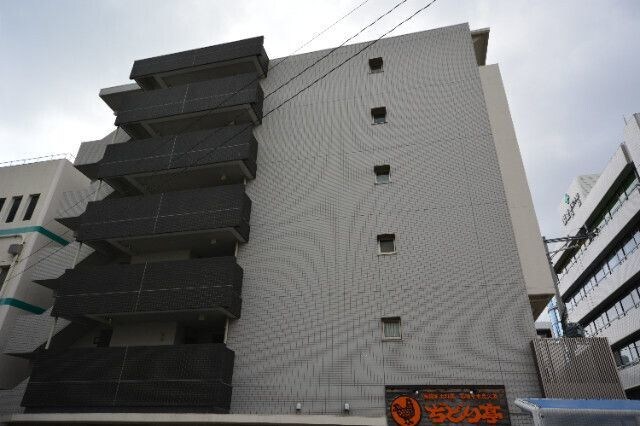 茨木市駅 徒歩5分 6階の物件外観写真