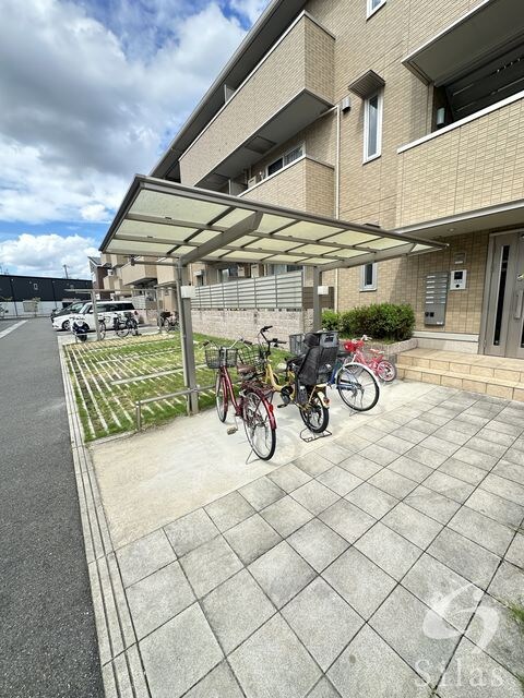 茨木駅 バス34分  鳥飼下三丁目下車：停歩3分 3階の物件外観写真