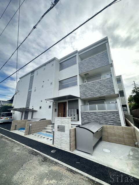 郡津駅 徒歩10分の物件外観写真