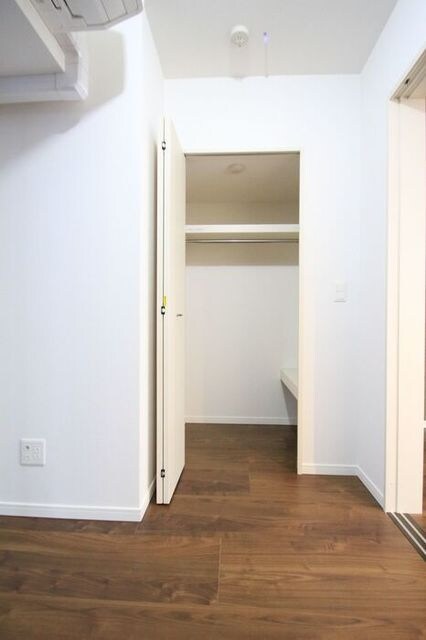 江坂駅 徒歩3分 5階の物件内観写真