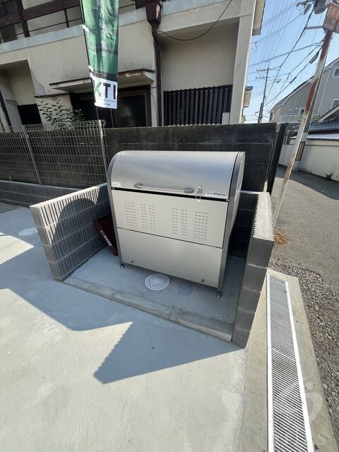 岡町駅 徒歩12分 1階の物件外観写真