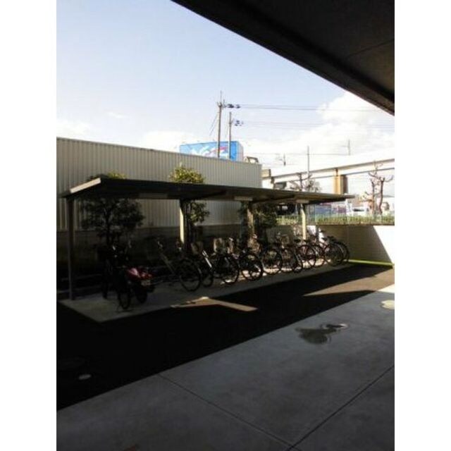 南茨木駅 徒歩2分 8階の物件外観写真