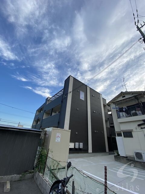 大阪府寝屋川市中神田町の物件外観写真