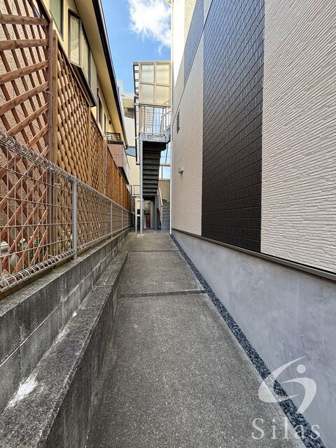 千里山駅 徒歩1分 1階の物件外観写真