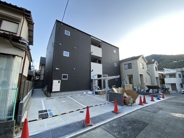 宝塚駅 徒歩5分 3階の物件外観写真