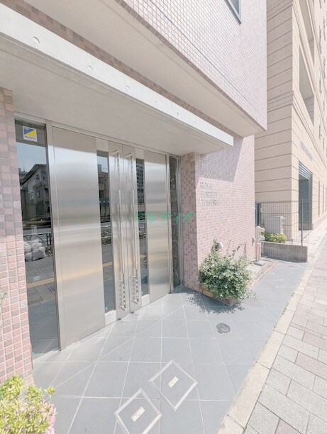 ロイヤル　トーリータワーズの物件外観写真