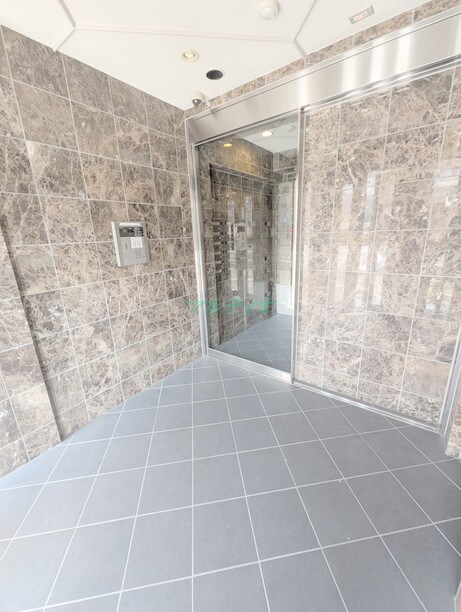 ロイヤル　トーリータワーズの物件内観写真