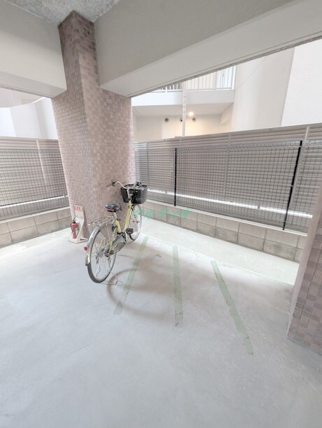 ロイヤル　トーリータワーズの物件内観写真