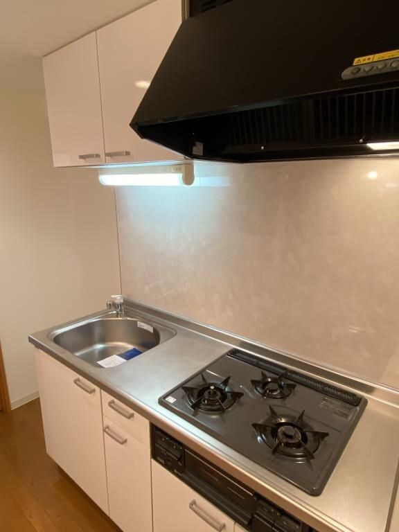 クリスタルコートの物件内観写真