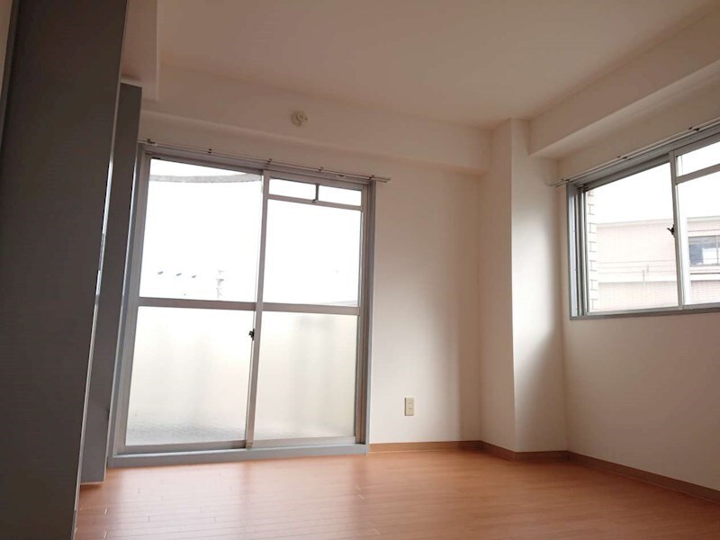 メゾンドゥフレールの物件内観写真