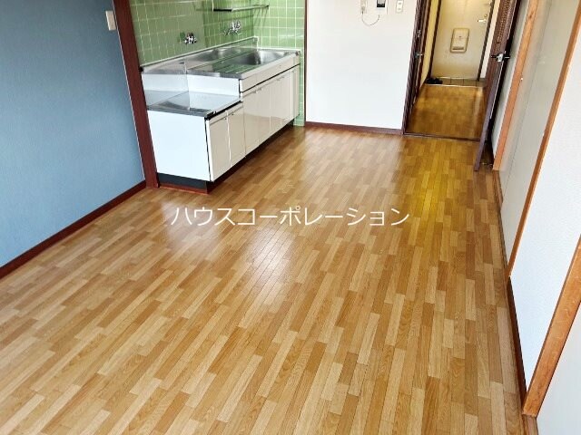 サンシャイン塚口の物件内観写真