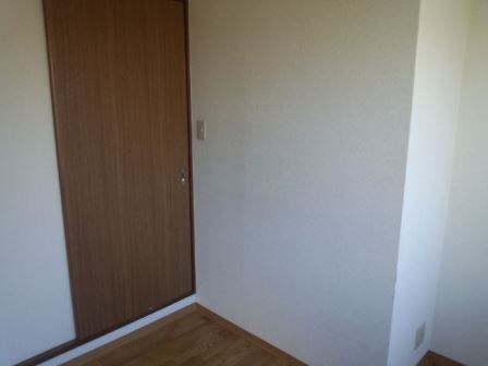 フリーデン若王寺の物件内観写真