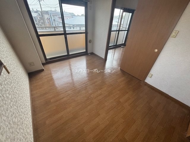 ヴィヴィッドの物件内観写真