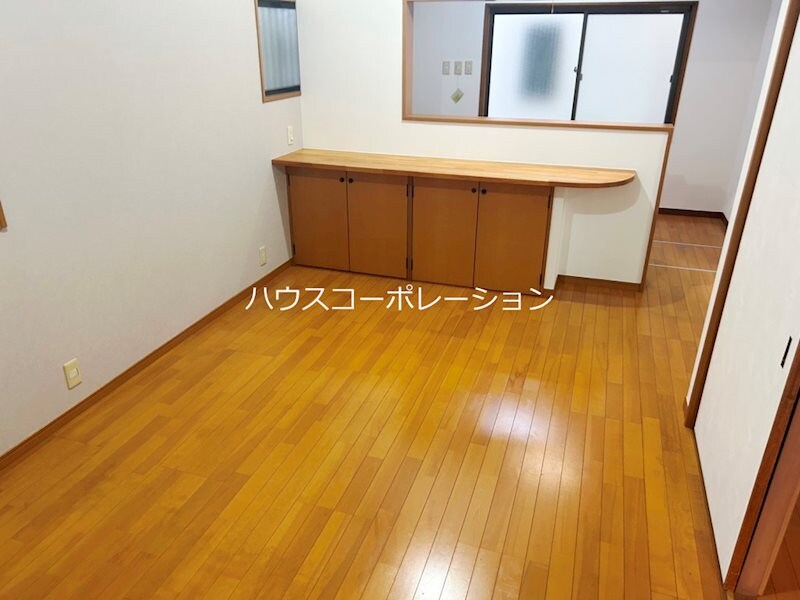 尼崎次屋貸家の物件内観写真