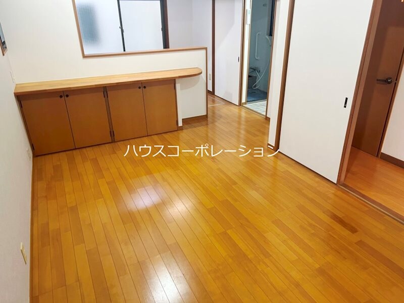 尼崎次屋貸家の物件内観写真