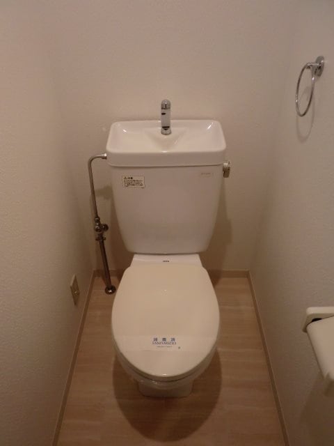 フォワイエセレスト2の物件内観写真