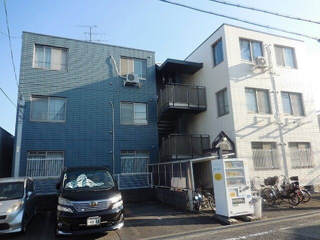 グローリー桂の物件外観写真