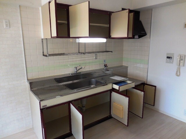 ネオデンクマール１号館の物件内観写真