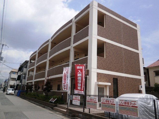 セイバリー尼崎の物件外観写真