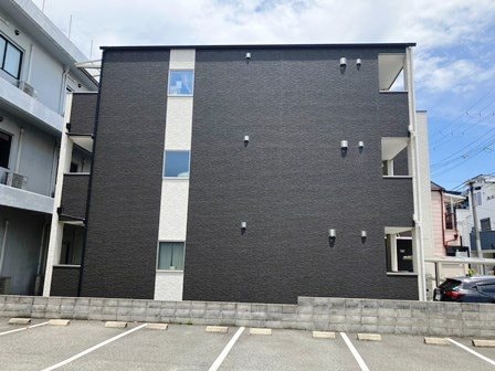 アズール尼崎の物件外観写真