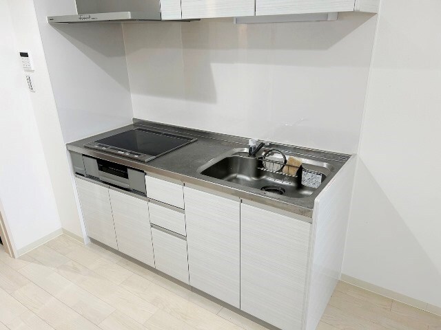 クリエオーレ猪名寺の物件内観写真