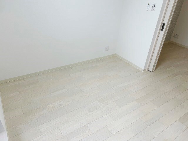 クリエオーレ猪名寺の物件内観写真