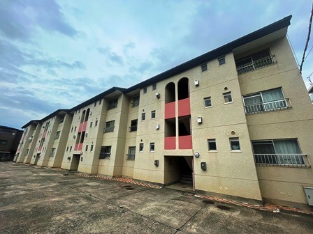 ハイツ中村の物件外観写真