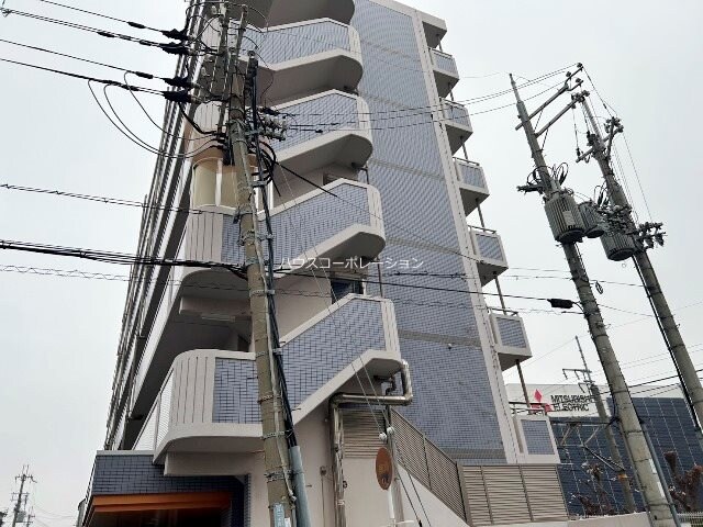 サリュー塚口の物件外観写真