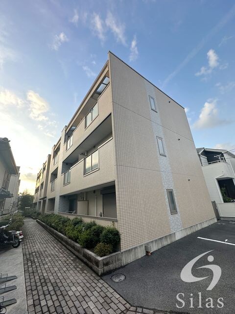 西三荘駅 徒歩8分の物件外観写真