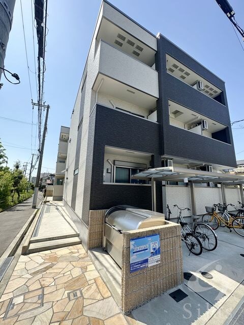 大阪府豊中市服部南町４丁目の物件外観写真