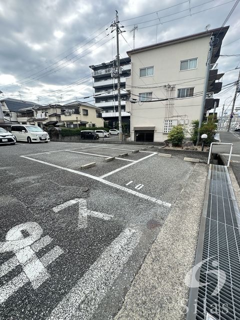 伊丹駅 バス15分  中野大橋バス停下車：停歩2分 1階の物件外観写真