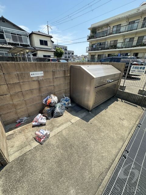 千里丘駅 徒歩10分 1階の物件外観写真