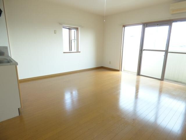 トレステーラ宇佐中央の物件内観写真