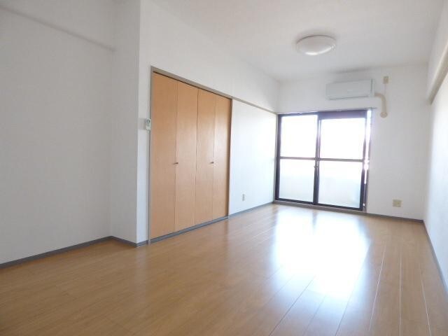 ＵＳＡ壱番館の物件内観写真