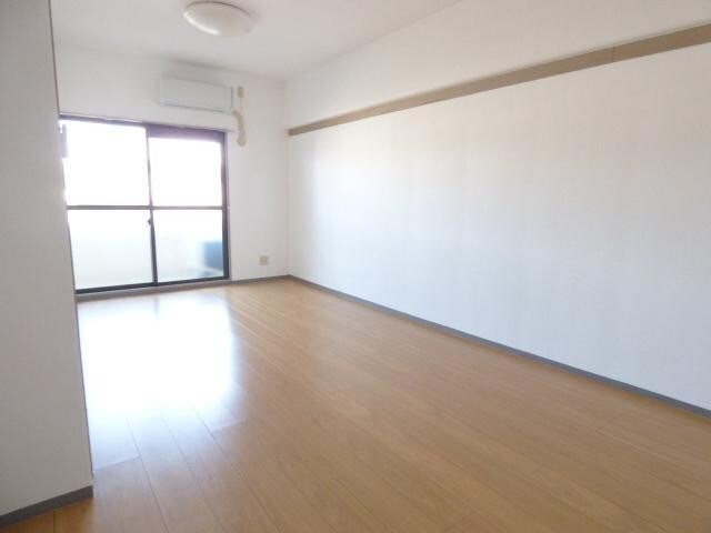 ＵＳＡ壱番館の物件内観写真