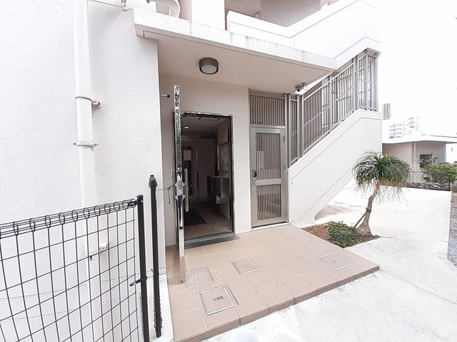 アンドーバーテラス識名の物件内観写真