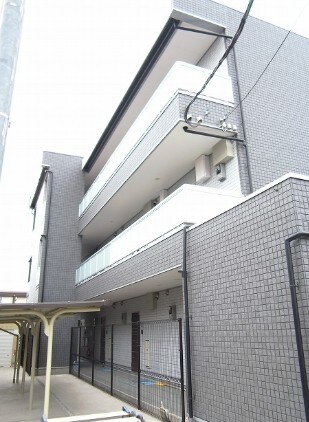 リブリ・クラージュの物件外観写真