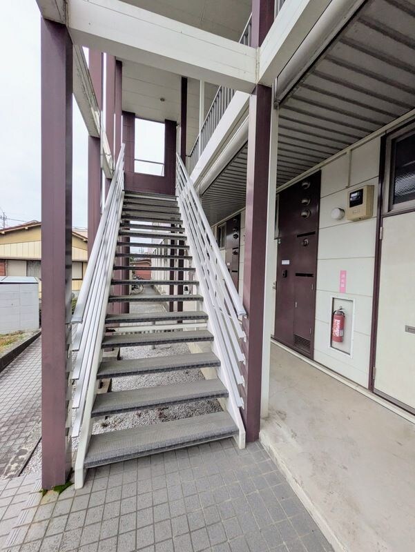 ヴィラ三橋の物件外観写真