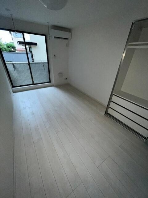 ＲＩＳ参番館の物件内観写真