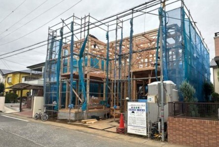 アズリア岩槻の物件外観写真