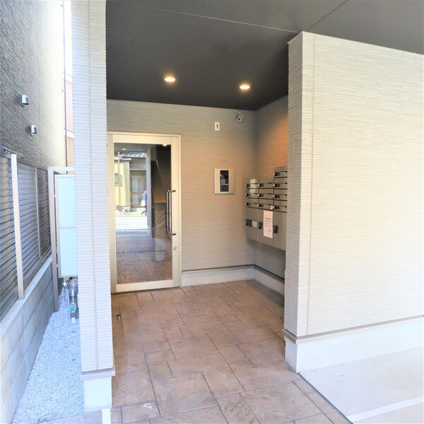 REVE西川口の物件外観写真