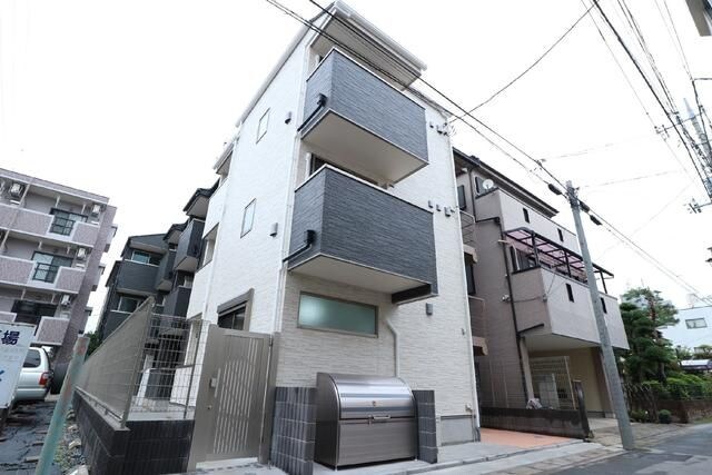 プリムス大宮の物件外観写真