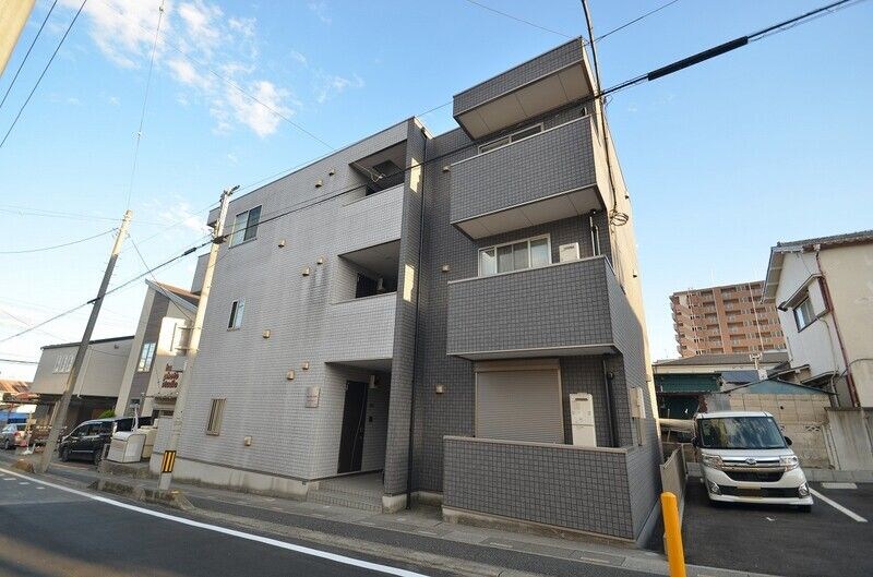 Aube鳩ヶ谷本町の物件外観写真