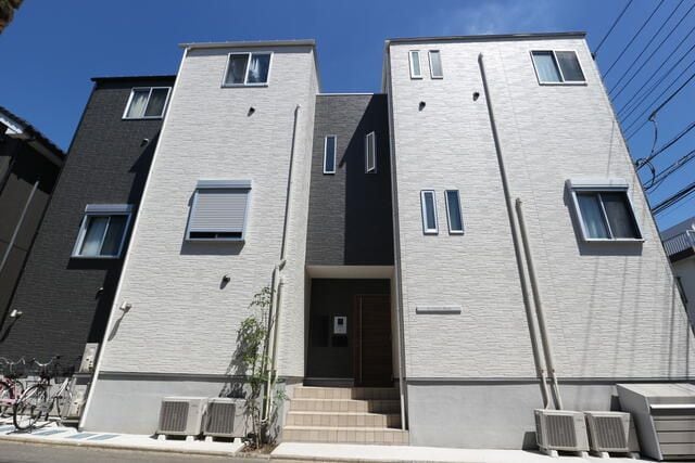 ＲＩＺＥＳＴ　西大宮の物件外観写真