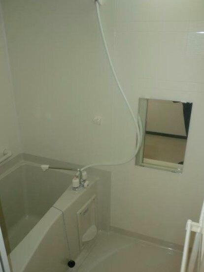 レスト伊奈の物件内観写真